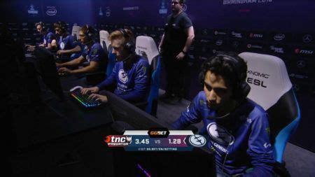 Arteezy gets cliffed yet again in EG's upper bracket match .